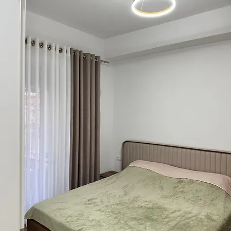 Aurora With Balcony And Private Parking *